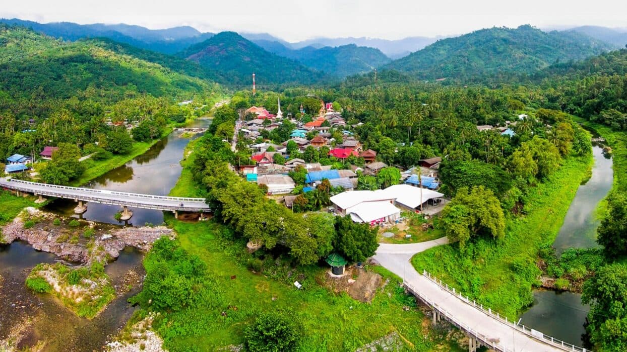 ชุมชนบ้านคีรีวง
